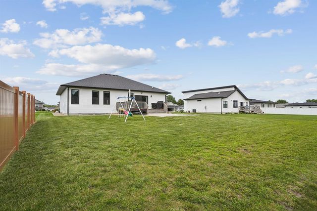 1822 Reese Road, Cedar Falls, IA 50613
