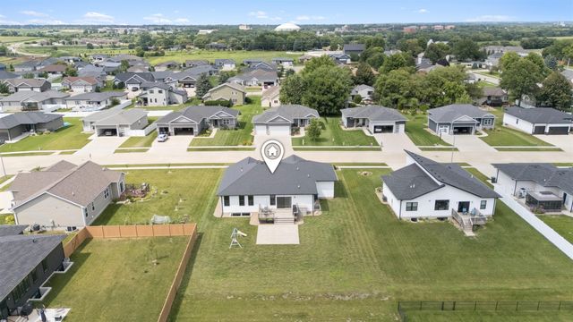 1822 Reese Road, Cedar Falls, IA 50613