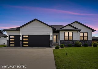 1822 Reese Road, Cedar Falls, IA 50613