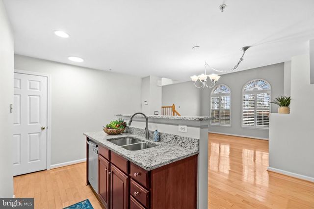 527 CAMERON STATION BLVD, Alexandria, VA 22304