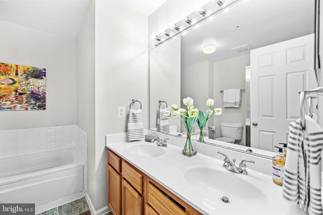 527 CAMERON STATION BLVD, Alexandria, VA 22304