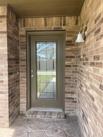 2337 White Pine Drive, Little Elm, TX 75068