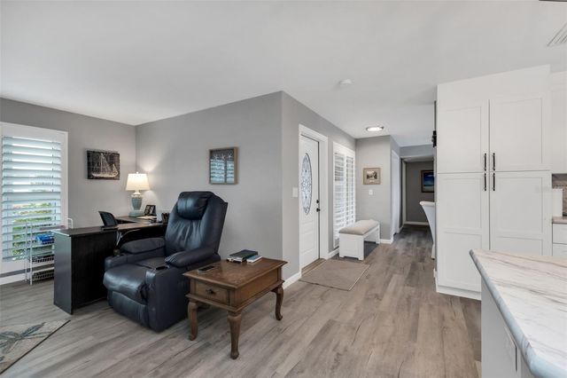 16 OAKLAND HILLS PLACE, Rotonda West, FL 33947