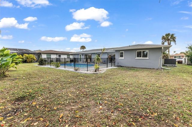 16 OAKLAND HILLS PLACE, Rotonda West, FL 33947