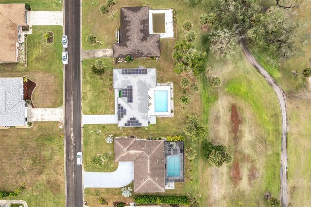 16 OAKLAND HILLS PLACE, Rotonda West, FL 33947