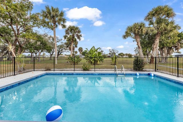 16 OAKLAND HILLS PLACE, Rotonda West, FL 33947