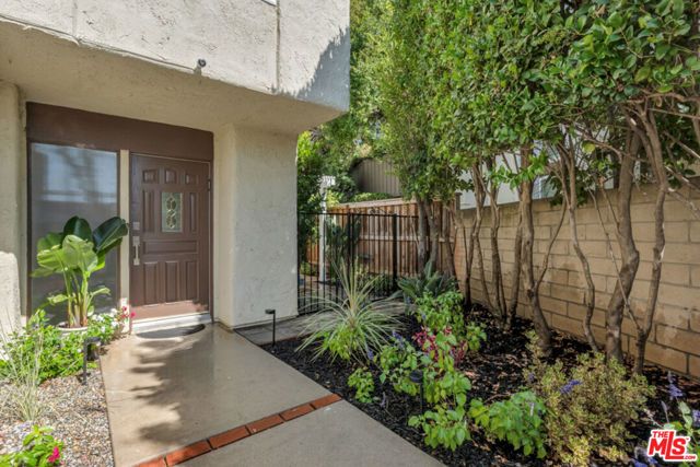 603 Racquet Club Lane, Thousand Oaks, CA 91360