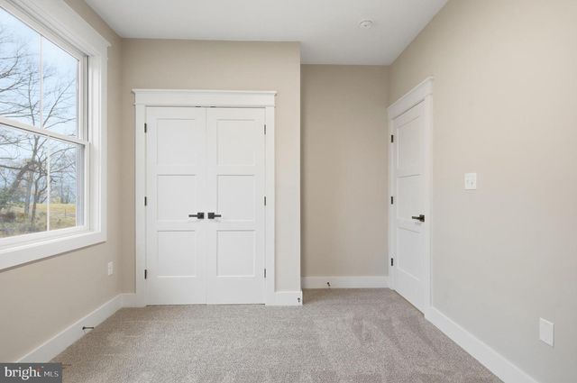 1035 PUTNAM ST, Harpers Ferry, WV 25425