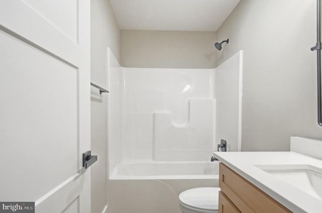 1035 PUTNAM ST, Harpers Ferry, WV 25425