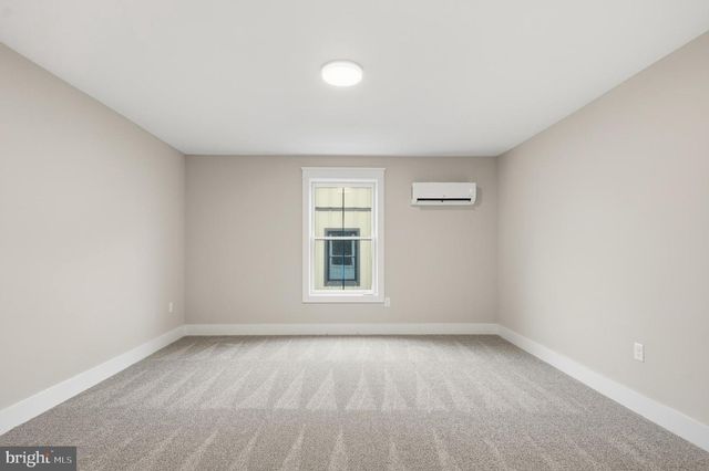 1035 PUTNAM ST, Harpers Ferry, WV 25425