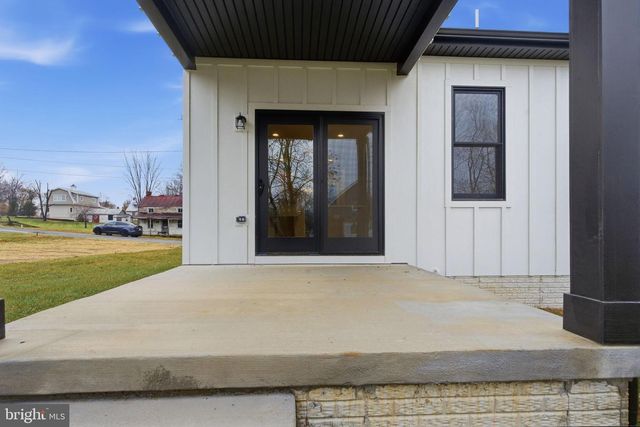 1035 PUTNAM ST, Harpers Ferry, WV 25425