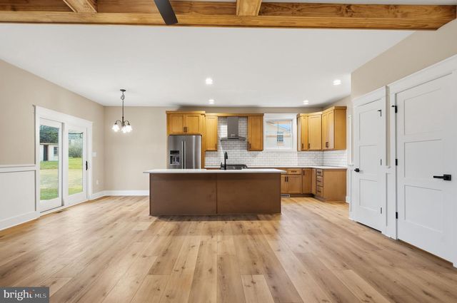 1035 PUTNAM ST, Harpers Ferry, WV 25425