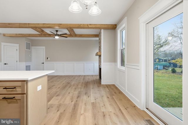 1035 PUTNAM ST, Harpers Ferry, WV 25425