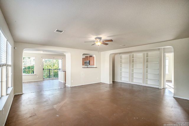 10007 Del Lago, San Antonio, TX 78245