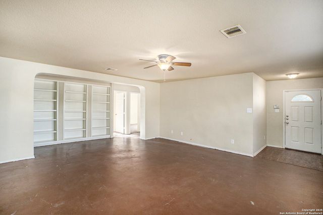 10007 Del Lago, San Antonio, TX 78245