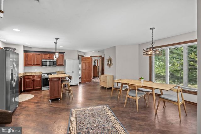 6330 ESTELLE AVE, Mays Landing, NJ 08330