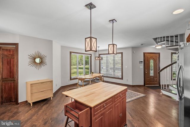 6330 ESTELLE AVE, Mays Landing, NJ 08330