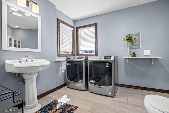 6330 ESTELLE AVE, Mays Landing, NJ 08330