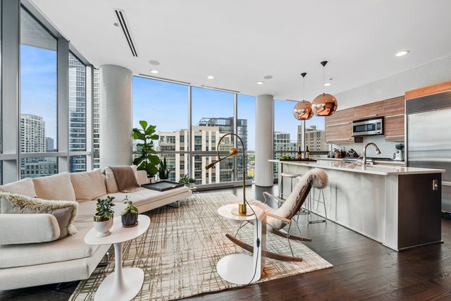 110 W SUPERIOR Street 1502, Chicago, IL 60654