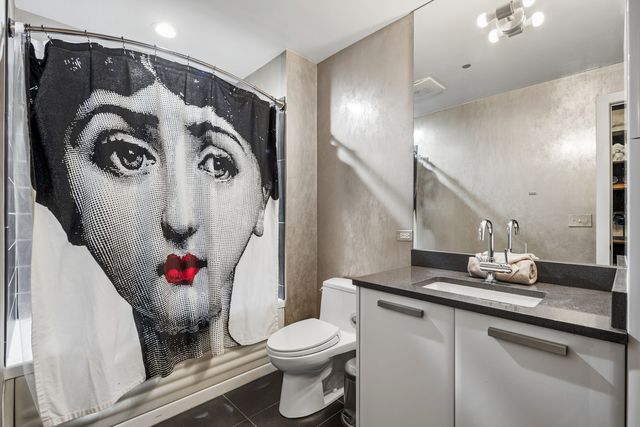 110 W SUPERIOR Street 1502, Chicago, IL 60654