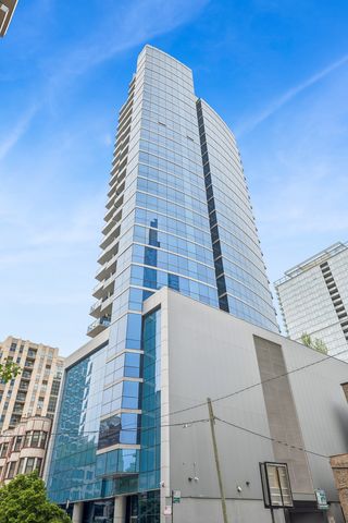 110 W SUPERIOR Street 1502, Chicago, IL 60654