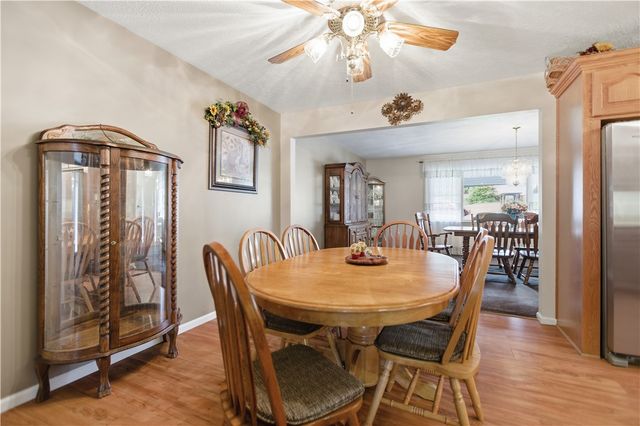 605 Davidson Dr, Rochester Twp, PA 15074