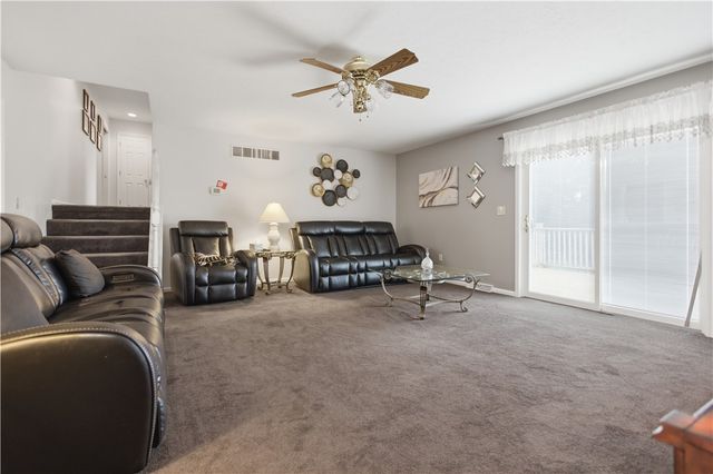 605 Davidson Dr, Rochester Twp, PA 15074