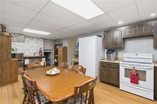 605 Davidson Dr, Rochester Twp, PA 15074