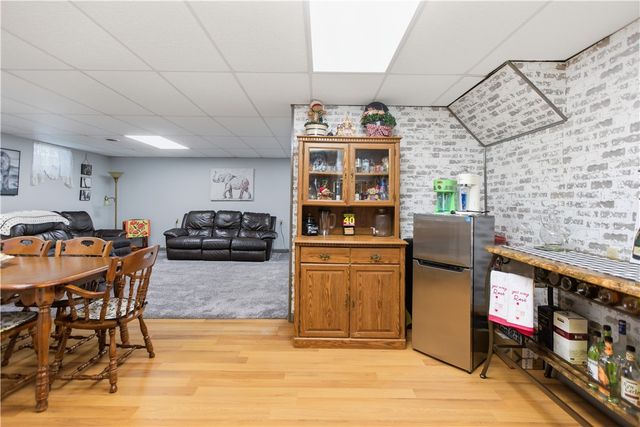605 Davidson Dr, Rochester Twp, PA 15074