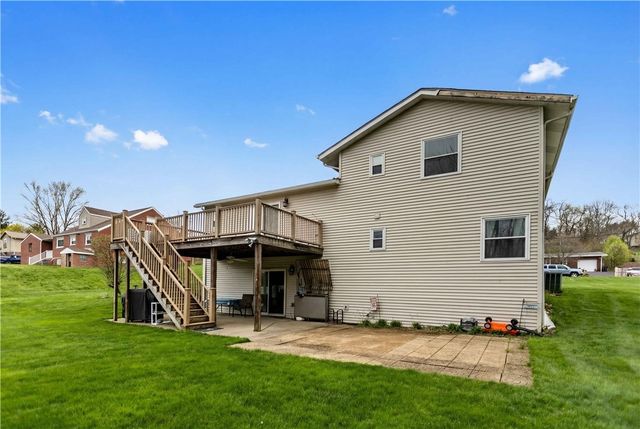605 Davidson Dr, Rochester Twp, PA 15074