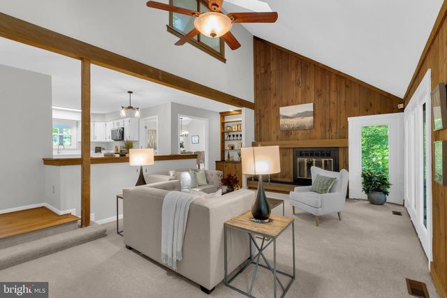 9695 HOLLY OAK CT, Fairfax Station, VA 22039