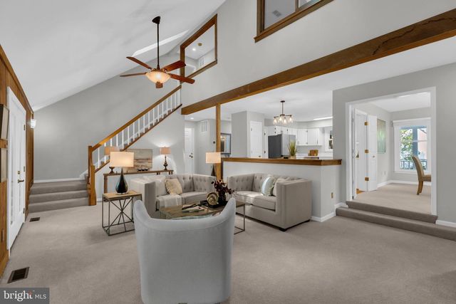 9695 HOLLY OAK CT, Fairfax Station, VA 22039