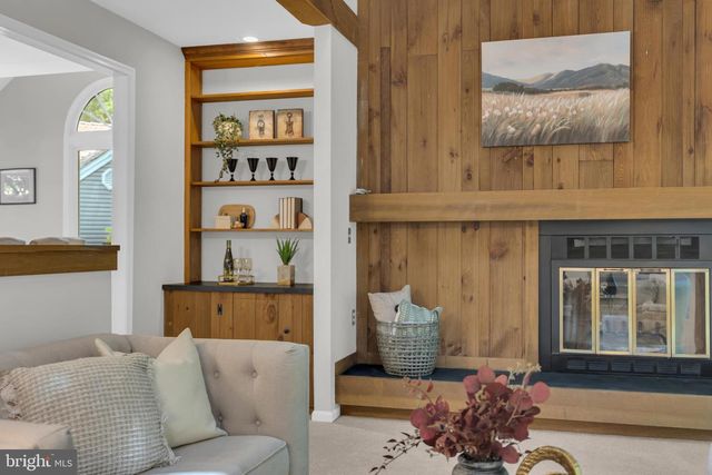 9695 HOLLY OAK CT, Fairfax Station, VA 22039