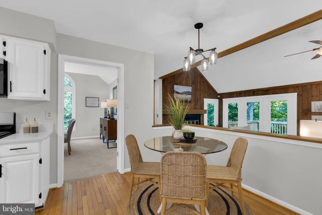 9695 HOLLY OAK CT, Fairfax Station, VA 22039