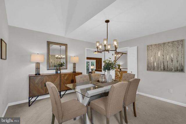 9695 HOLLY OAK CT, Fairfax Station, VA 22039