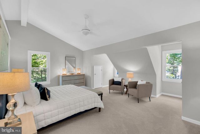 9695 HOLLY OAK CT, Fairfax Station, VA 22039