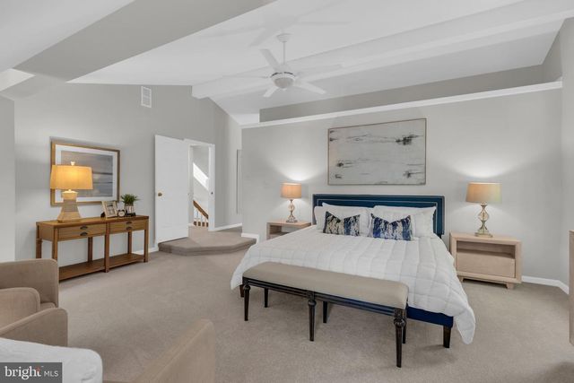 9695 HOLLY OAK CT, Fairfax Station, VA 22039