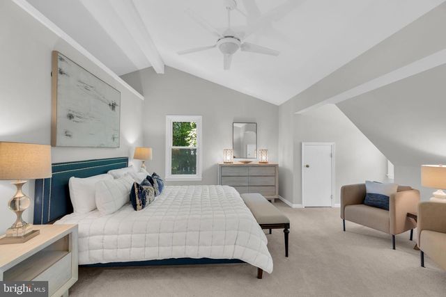 9695 HOLLY OAK CT, Fairfax Station, VA 22039