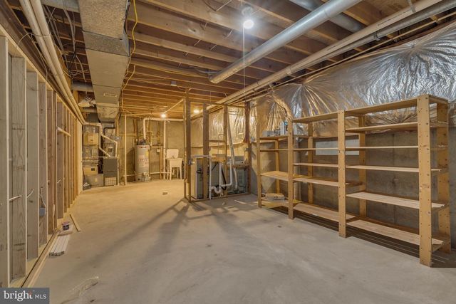 9695 HOLLY OAK CT, Fairfax Station, VA 22039