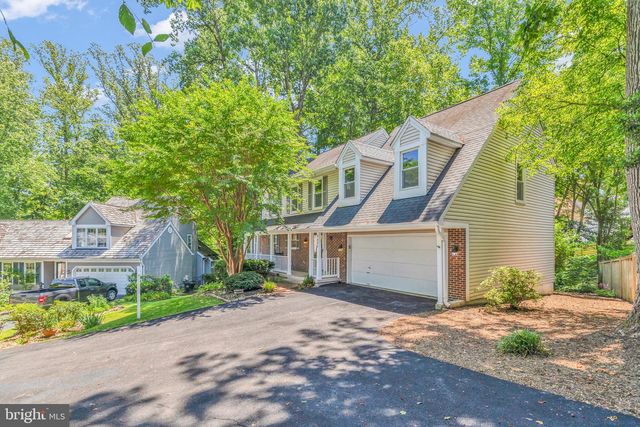 9695 HOLLY OAK CT, Fairfax Station, VA 22039