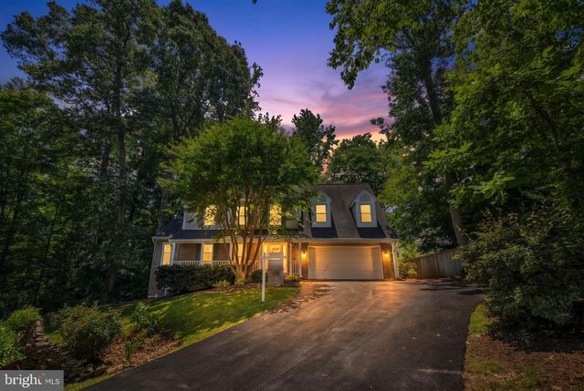 9695 HOLLY OAK CT, Fairfax Station, VA 22039
