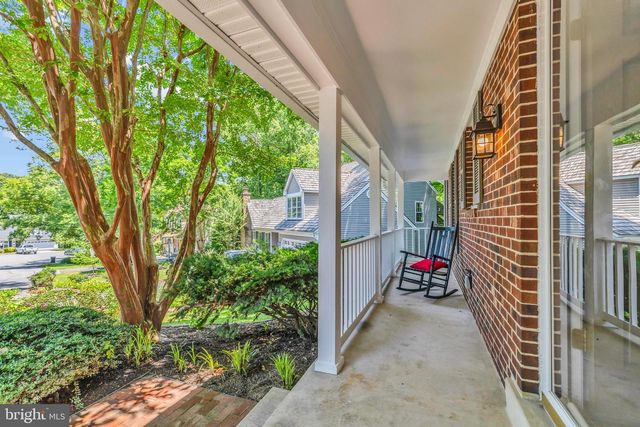 9695 HOLLY OAK CT, Fairfax Station, VA 22039