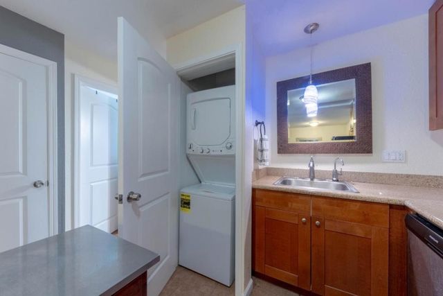 820 Casanova Avenue 30, Monterey, CA 93940