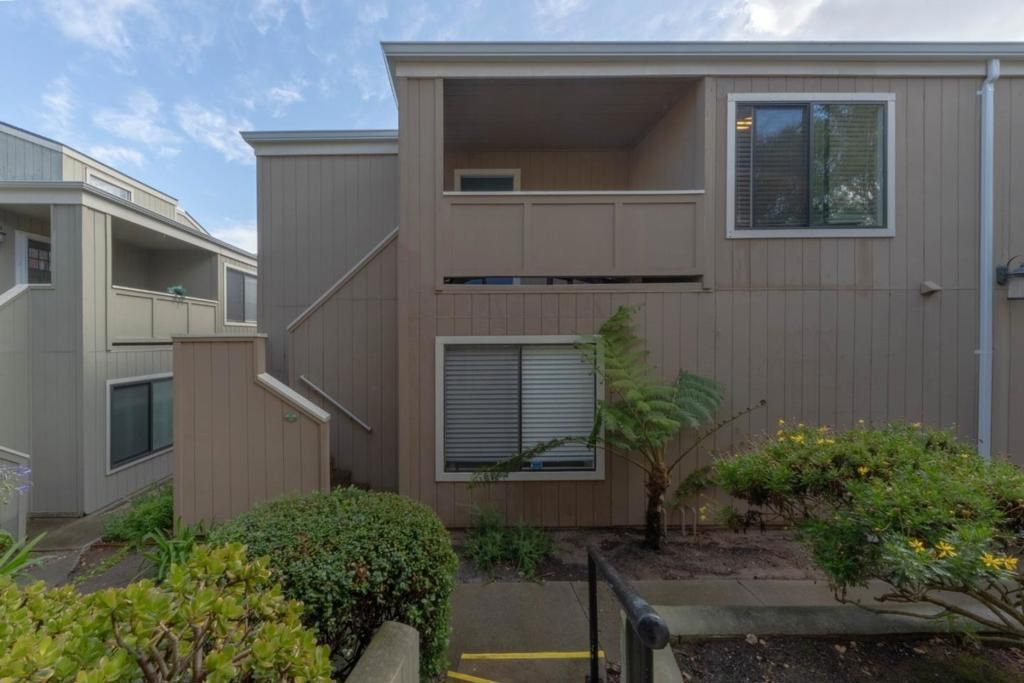 820 Casanova Avenue 30, Monterey, CA 93940