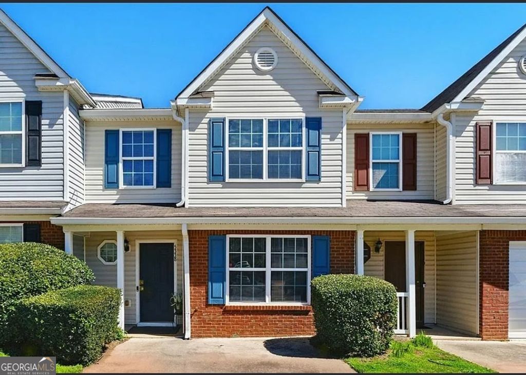 5338 Creekview Lane, Morrow, GA 30260