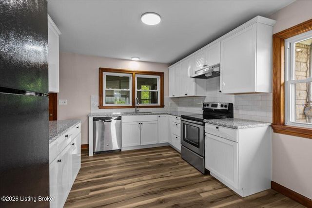 7408 Shepherdsville Rd, Louisville, KY 40219