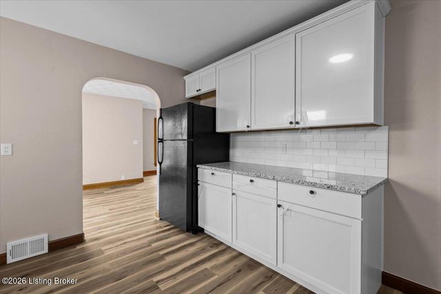 7408 Shepherdsville Rd, Louisville, KY 40219