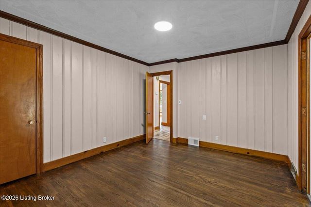 7408 Shepherdsville Rd, Louisville, KY 40219