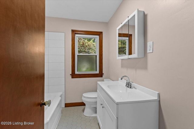 7408 Shepherdsville Rd, Louisville, KY 40219