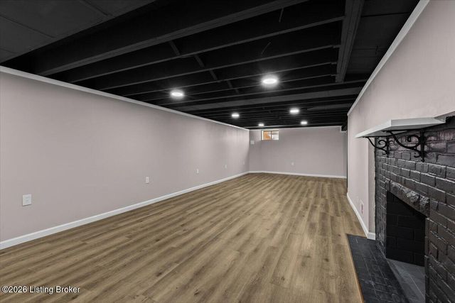 7408 Shepherdsville Rd, Louisville, KY 40219